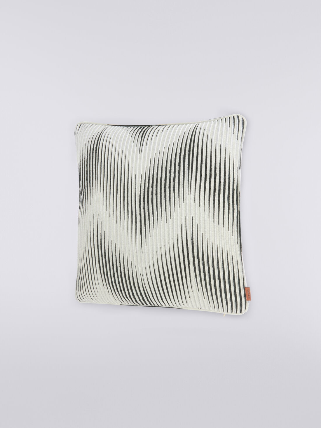 Coussin Ande 40x40 cm avec chevron dégradé, Noir & Blanc - 8051575829567 - 1