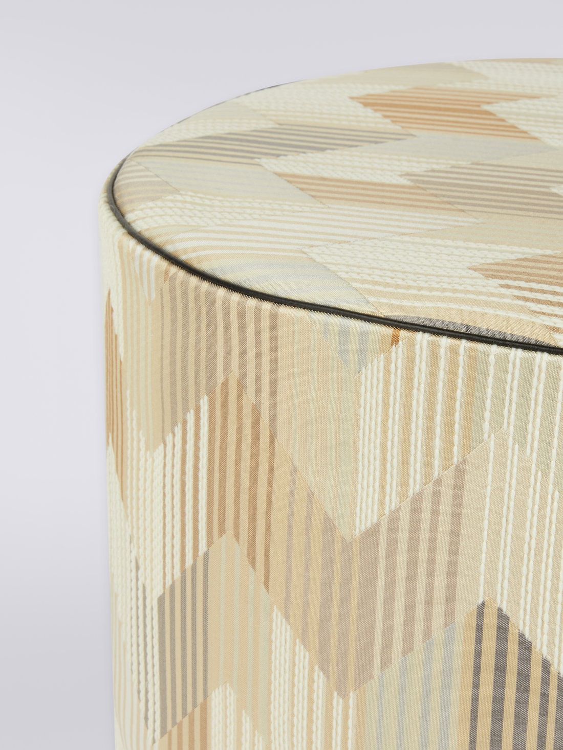 Pouf cylindrique Betulla 40x30 cm avec motif chevron et rayures, Blanc  - 8051575840531 - 2