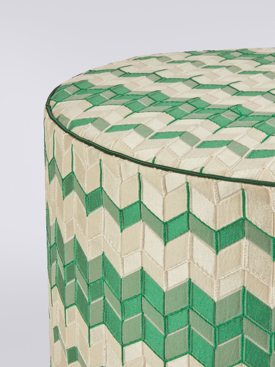 Tread 40x30 cm cylindrical pouffe with 3D effect chevron, Multicoloured  - 8051575831331 - 1