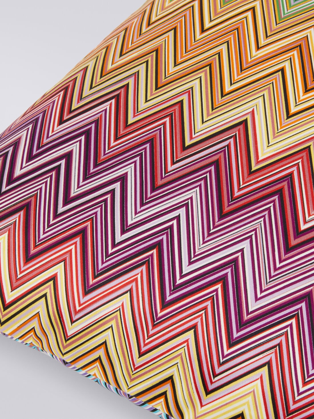 Jarris Cushion 60X60, Multicoloured  - 8033050588817 - 2