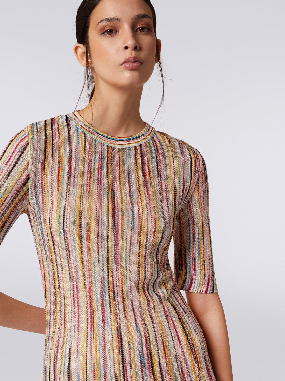 Vestido longuette en mezcla de viscosa flameada, Multicolor  - DS23SG43BK020GSM8NG - 4