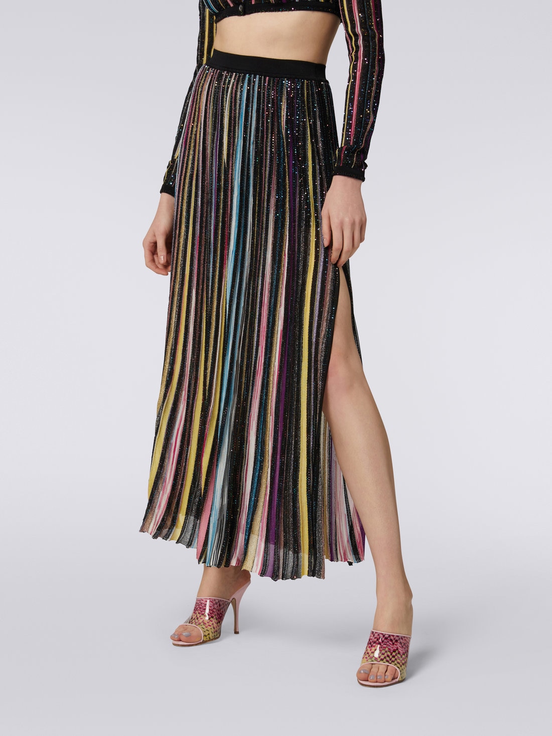 Pleated long skirt with sequins, Black & Multicoloured - DS23SH1LBK023RS91E3 - 4
