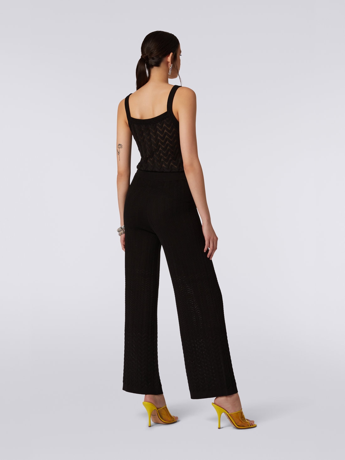 Straight knit trousers with tone-on-tone chevron, Black    - DS23SI28BK023Y93911 - 3