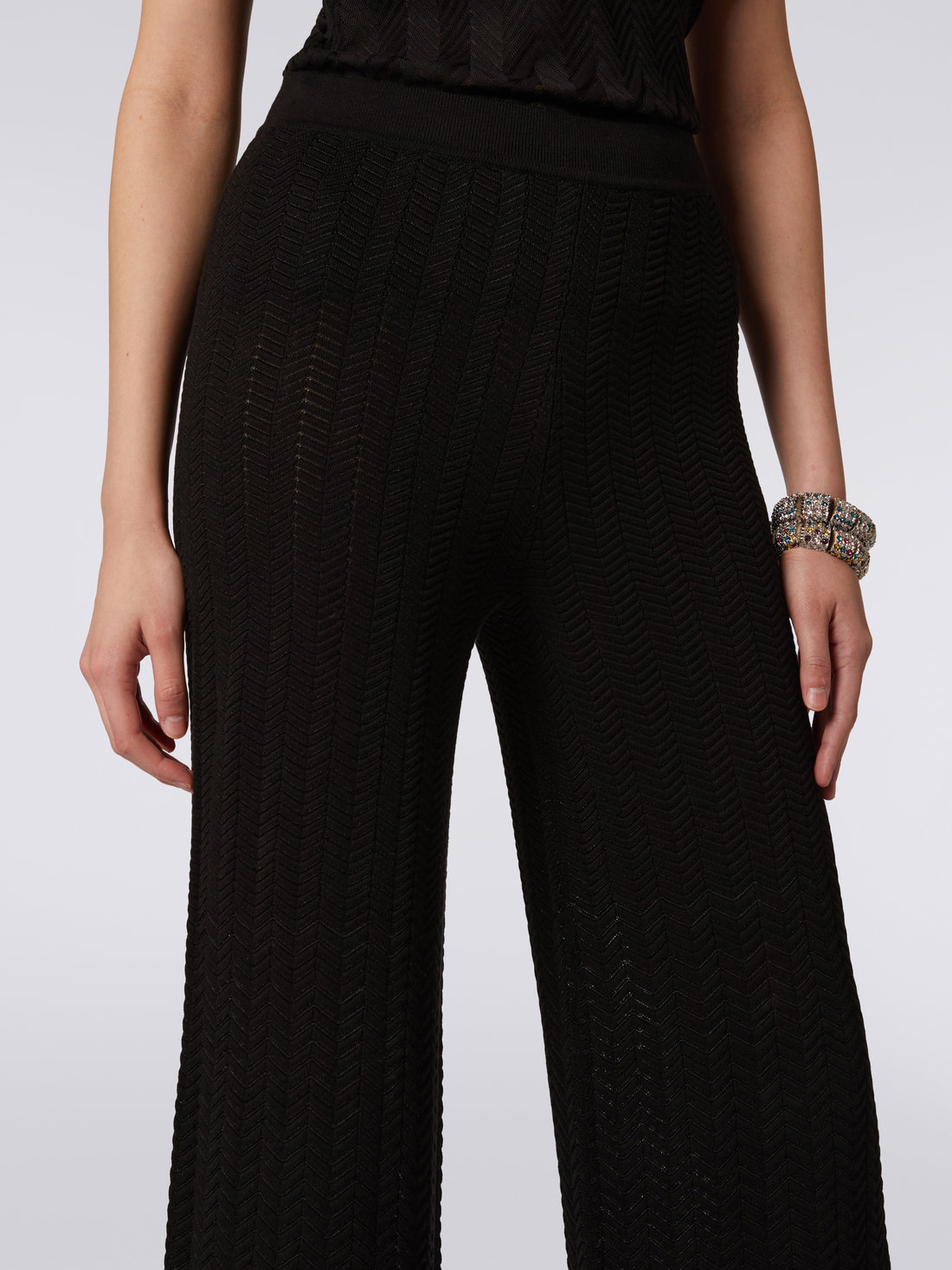 Straight knit trousers with tone-on-tone chevron, Black    - 8051575727900 - 4