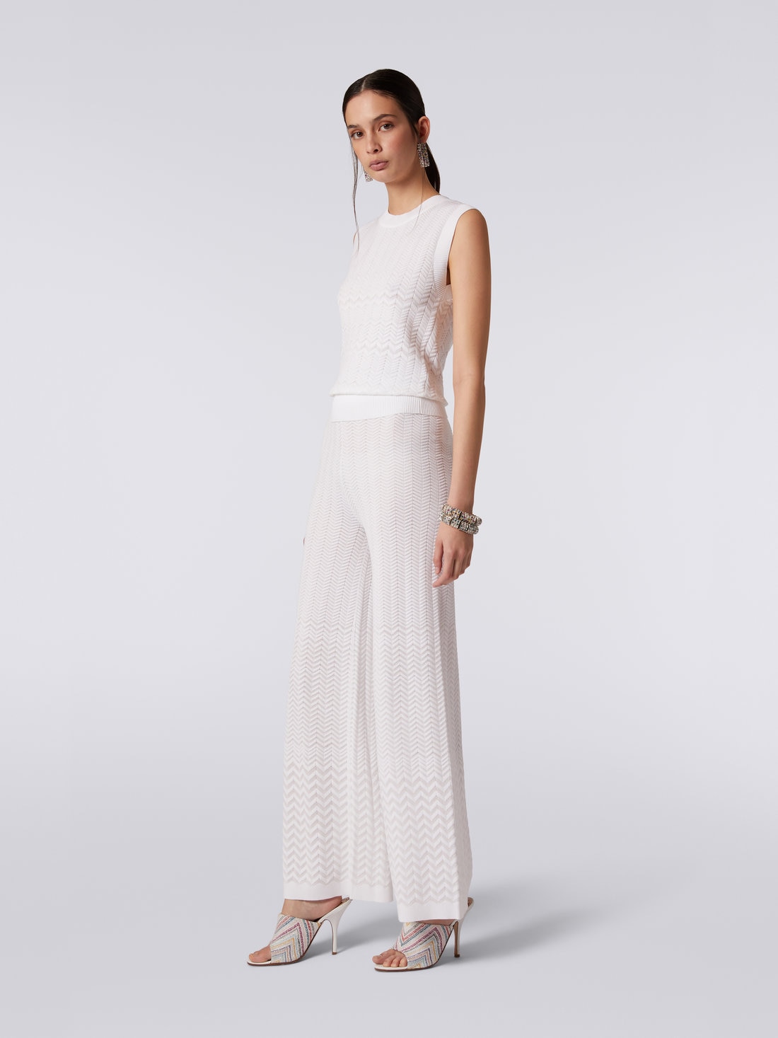 Sleeveless cotton and viscose top with tone-on-tone zigzag, White  - DS23SK2LBK023Y14001 - 2