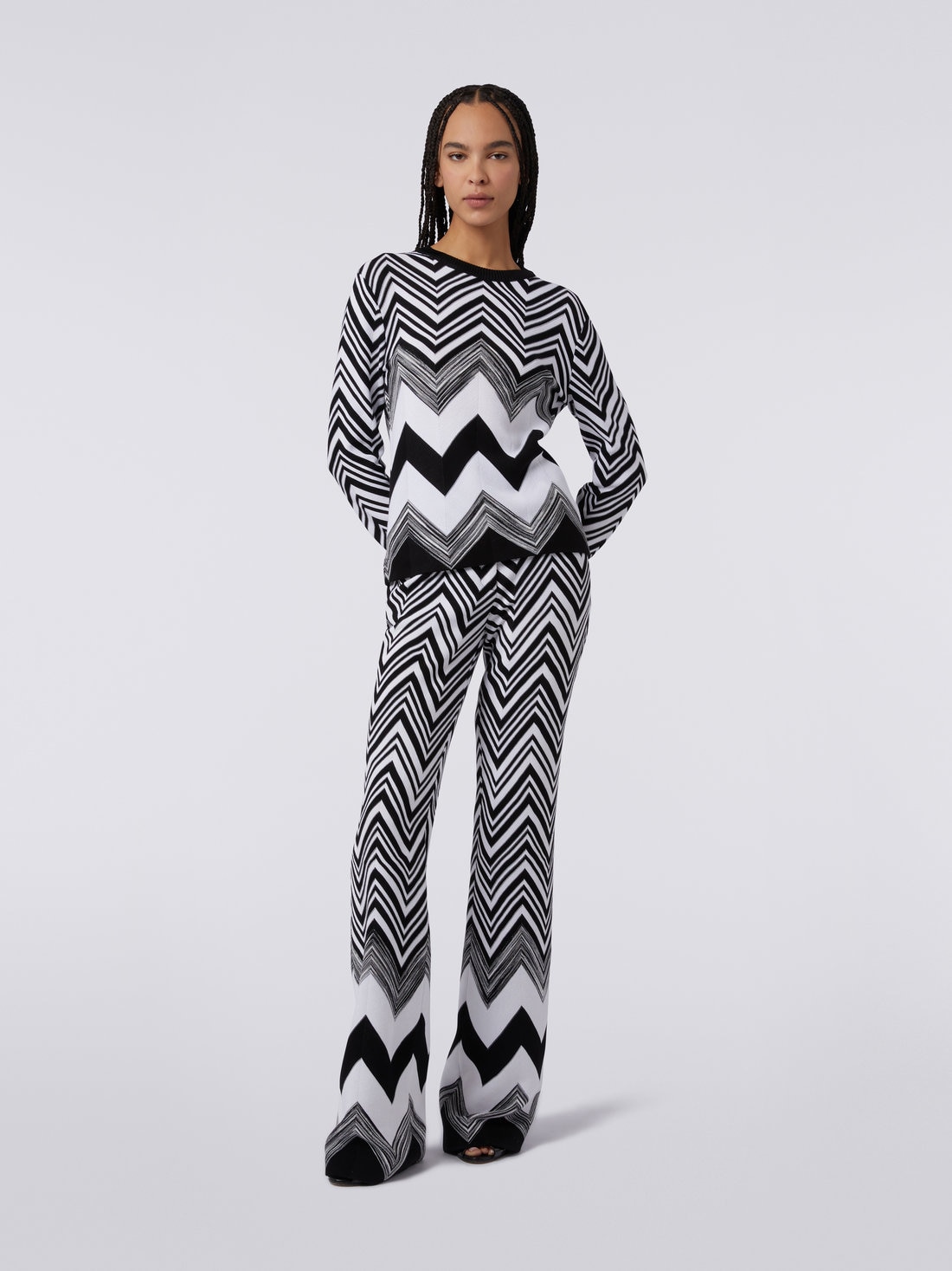 Crew-neck sweater in zigzag cotton blend, Black & White - DS23SN1TBC002YF9001 - 1