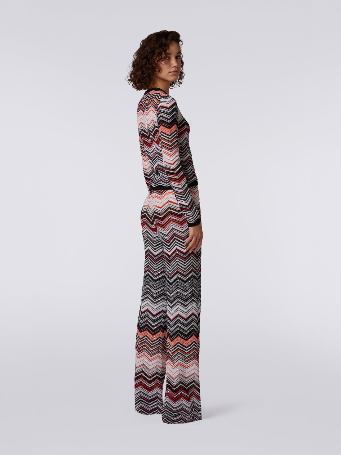 Viscose chevron crew-neck jumper with sequins, Black, Pink & White  - DS23SN1WBK026BS30BV - 3