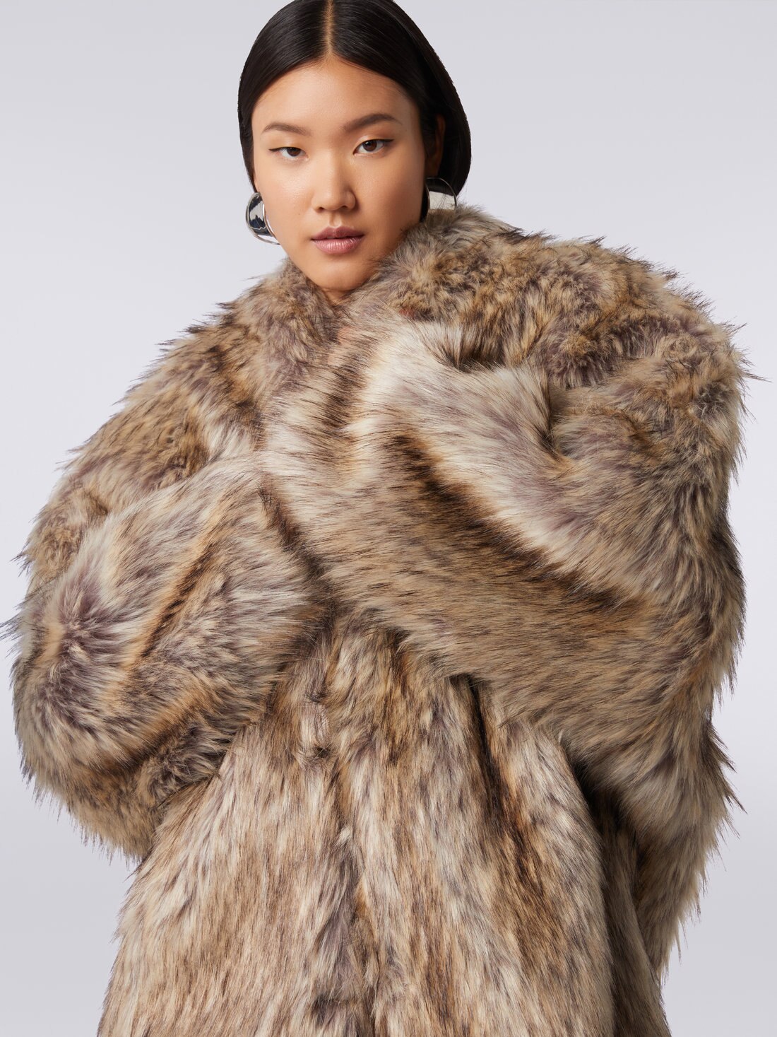 Short faux fur coat, Multicoloured  - DS23WC0XBW00QRS80BF - 4