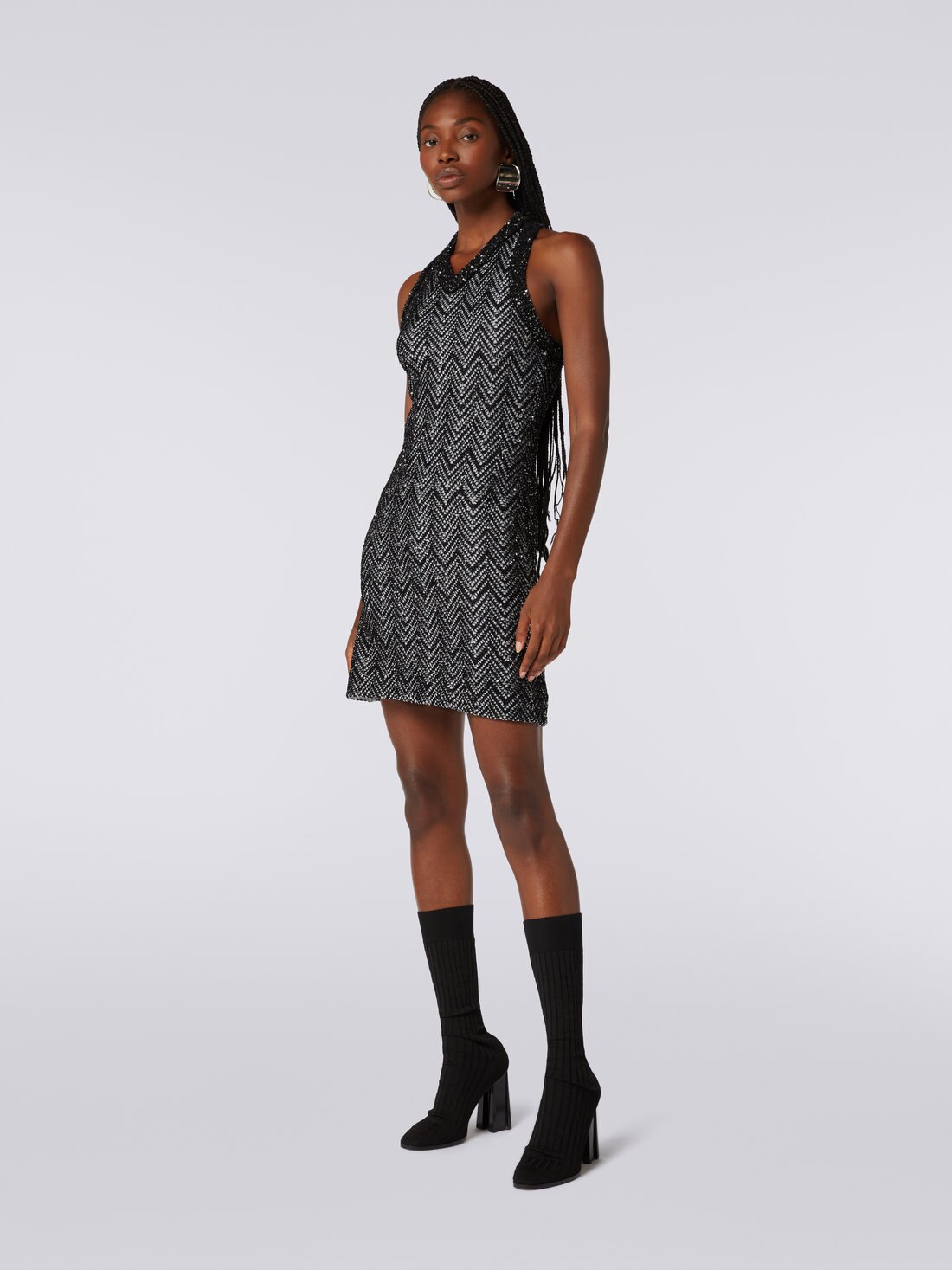 Kleid aus Baumwollmischgewebe mit Chevronmuster und Pailletten, Schwarz    - DS23WG0FBK025ES90DI - 2