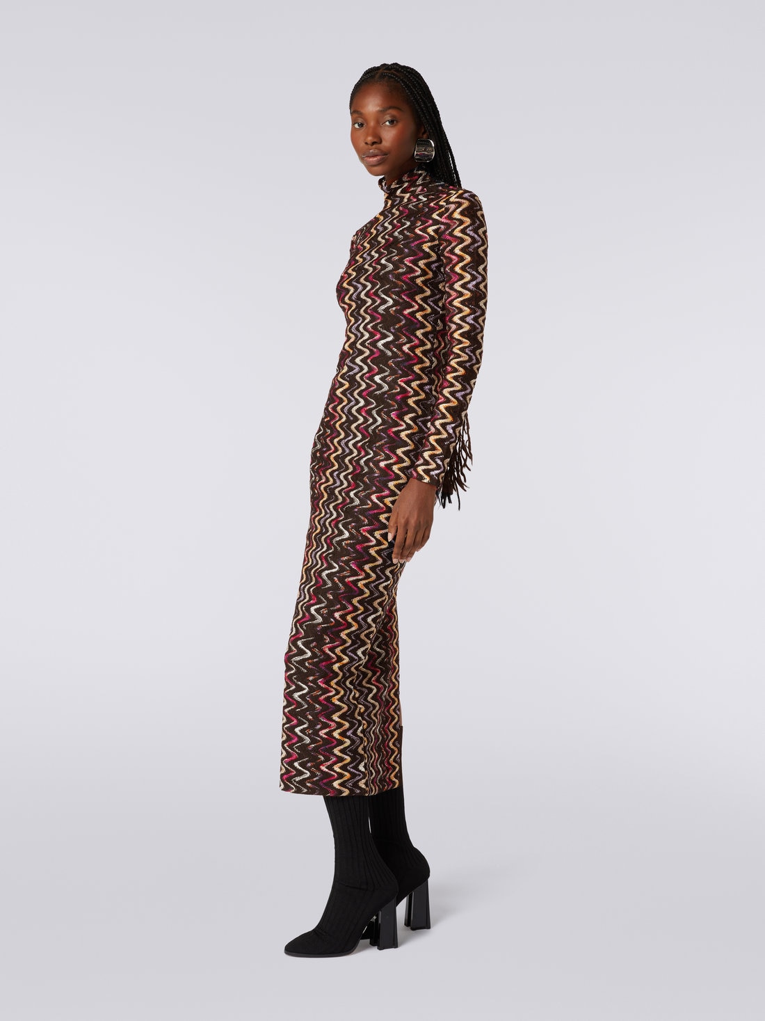 Langes Kleid aus Wolle und Viskose mit Raschelverarbeitung und Zickzackmuster, Mehrfarbig  - 2