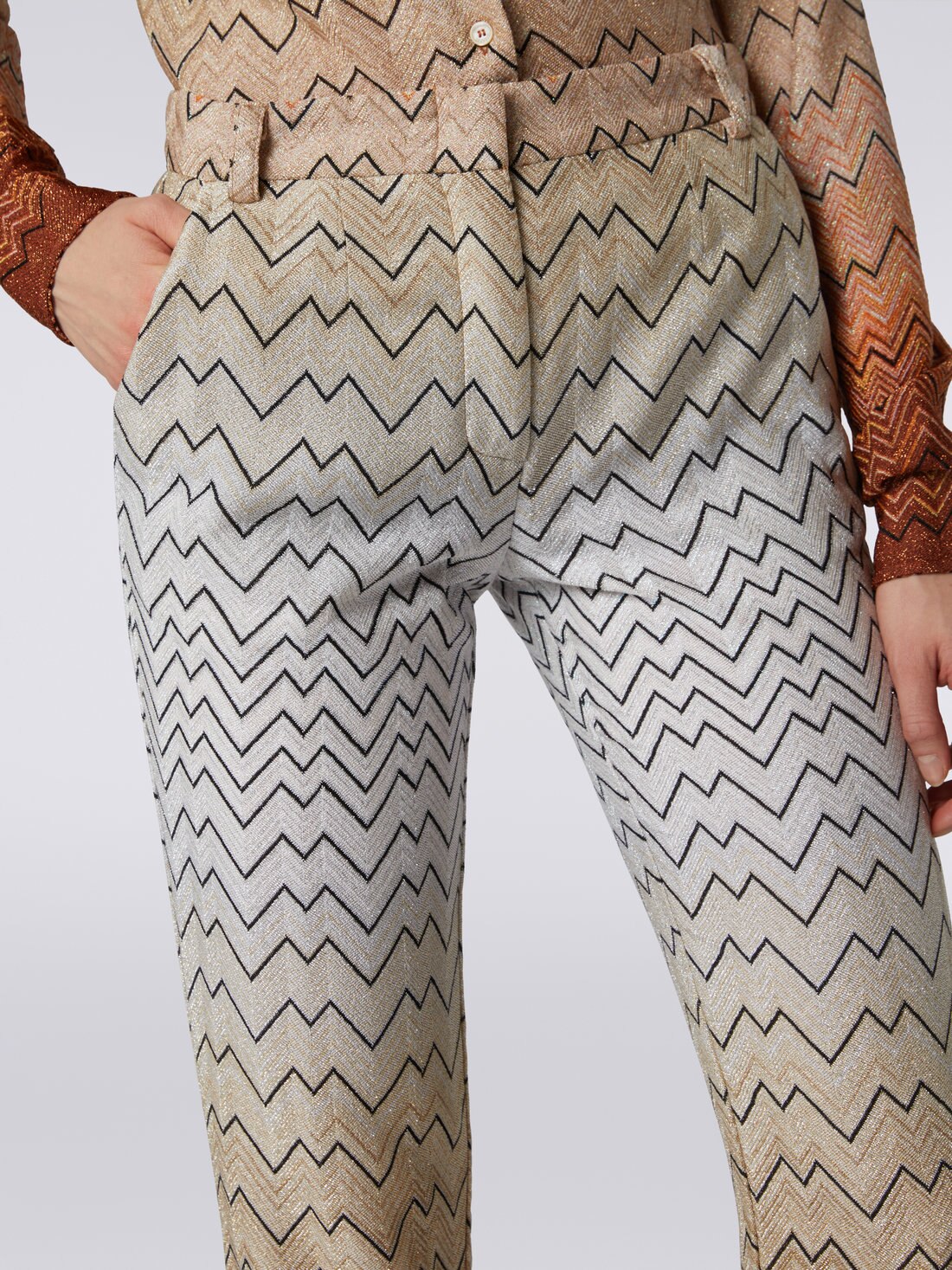 Viscose blend Capri pants with zigzag pattern and lurex, White  - 8051575912351 - 4