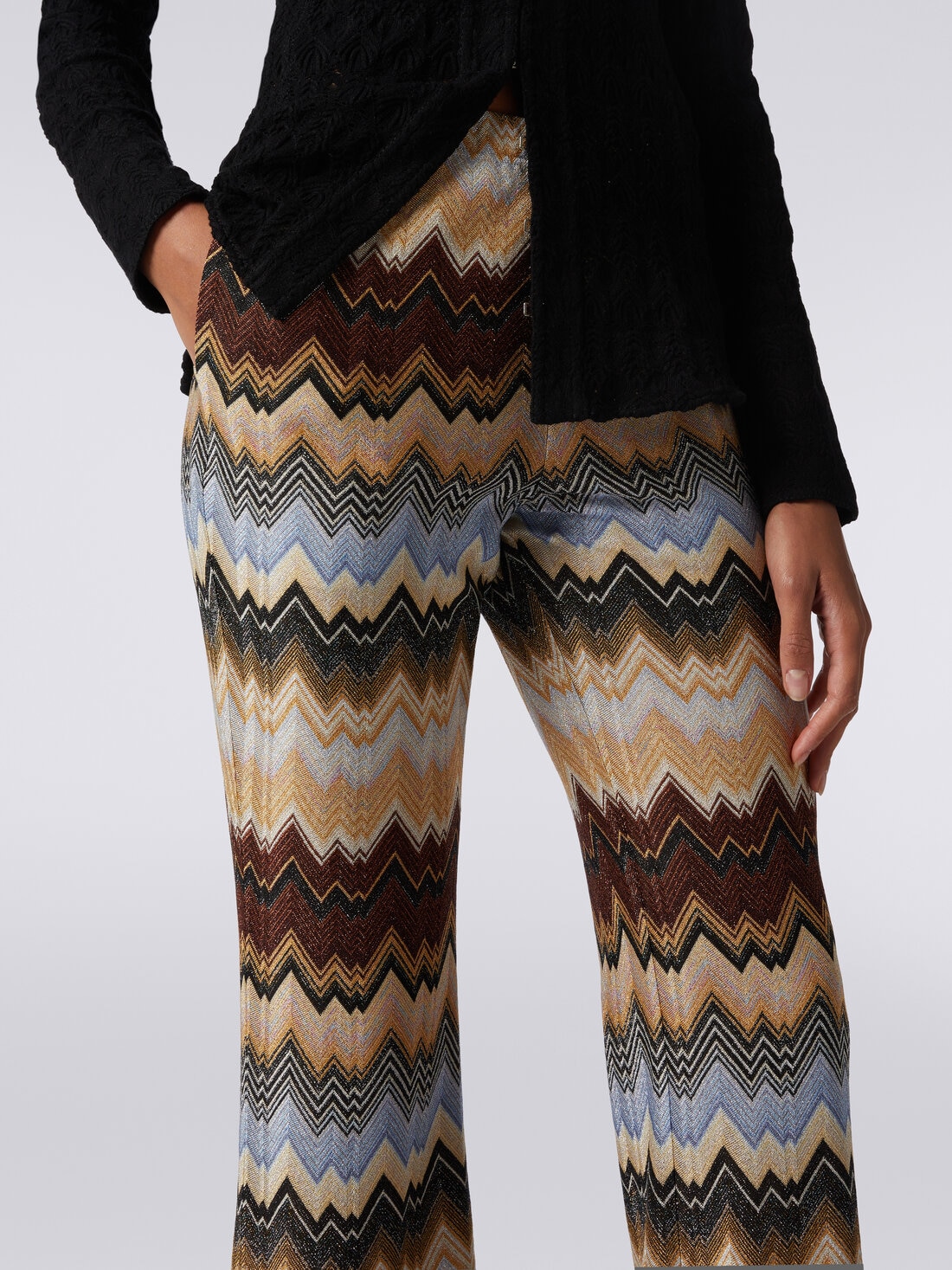 Pantalon évasé plissé en viscose à chevrons avec lurex, Multicolore  - DS23WI1GBR00SZSM941 - 4