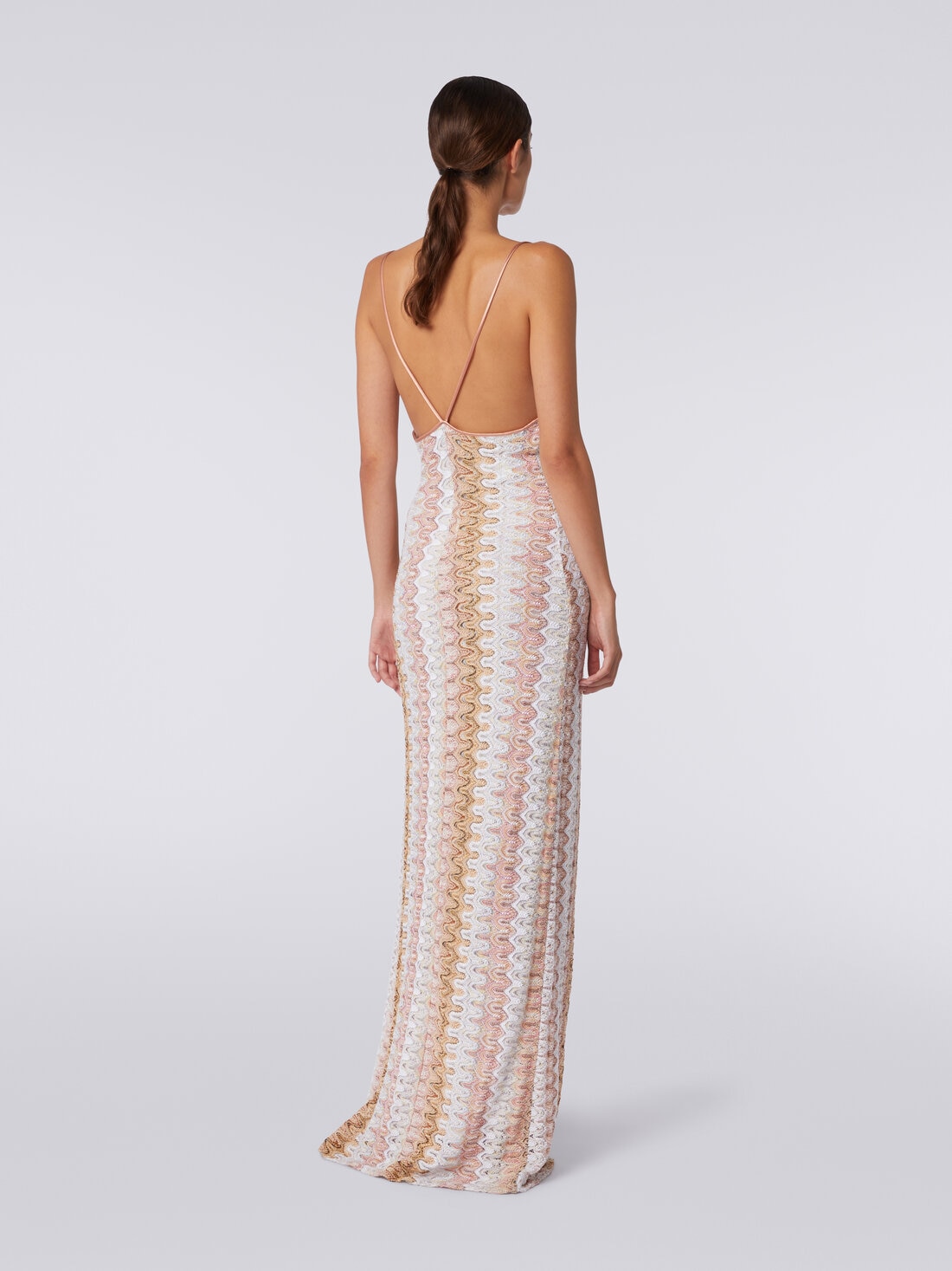 Langes Kleid in Spitzenoptik mit drapiertem Ausschnitt und Schlitz , Mehrfarbig  - DS24SG1OBR00UOSM96V - 3