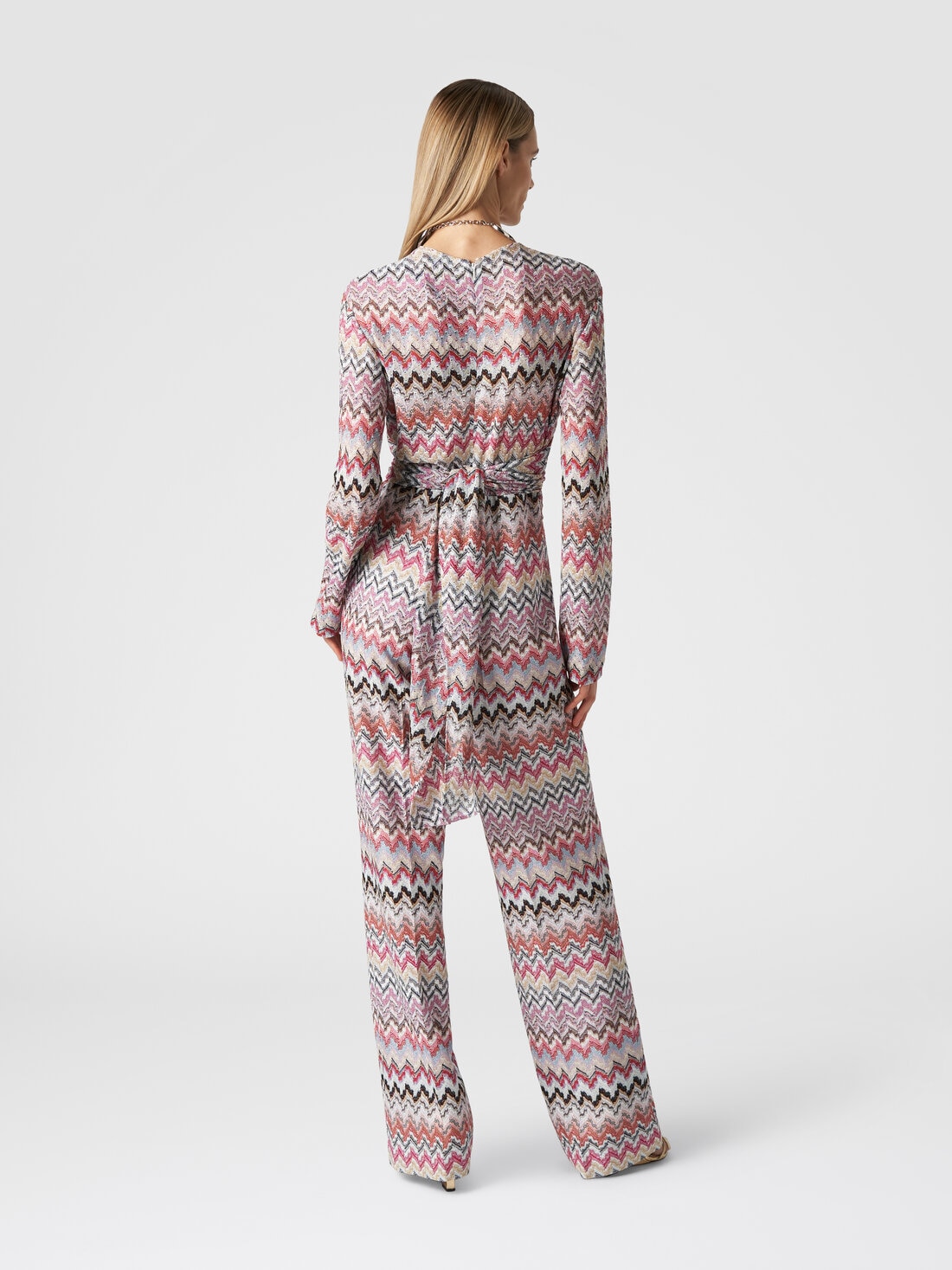 Langer Jumpsuit aus Viskose-Lamé mit Zickzackmuster, Mehrfarbig  - DS24SG1RBR00UXSM975 - 2