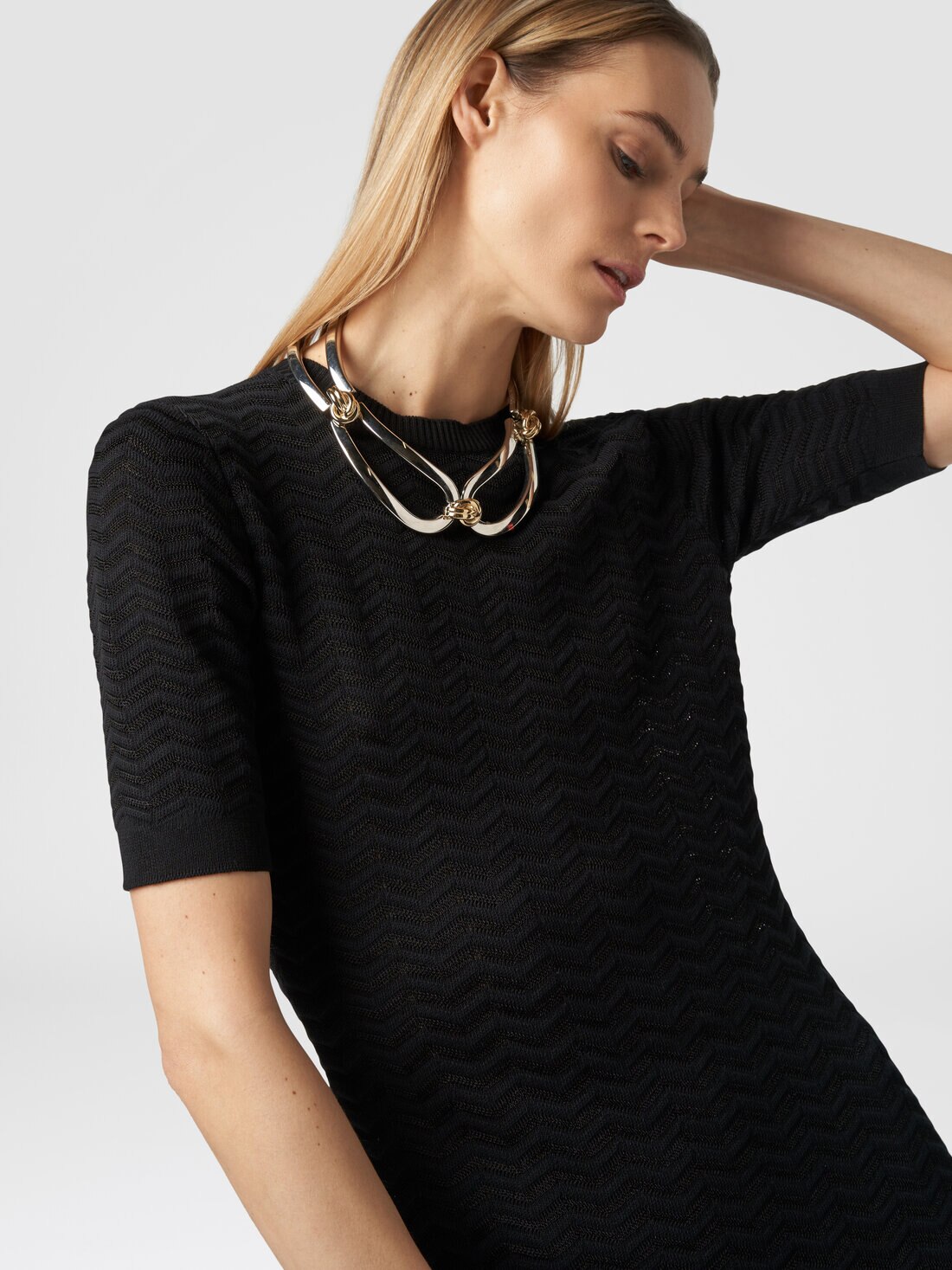 Robe mi-longue à col rond en mailles à chevrons, Noir    - 8053147060927 - 4