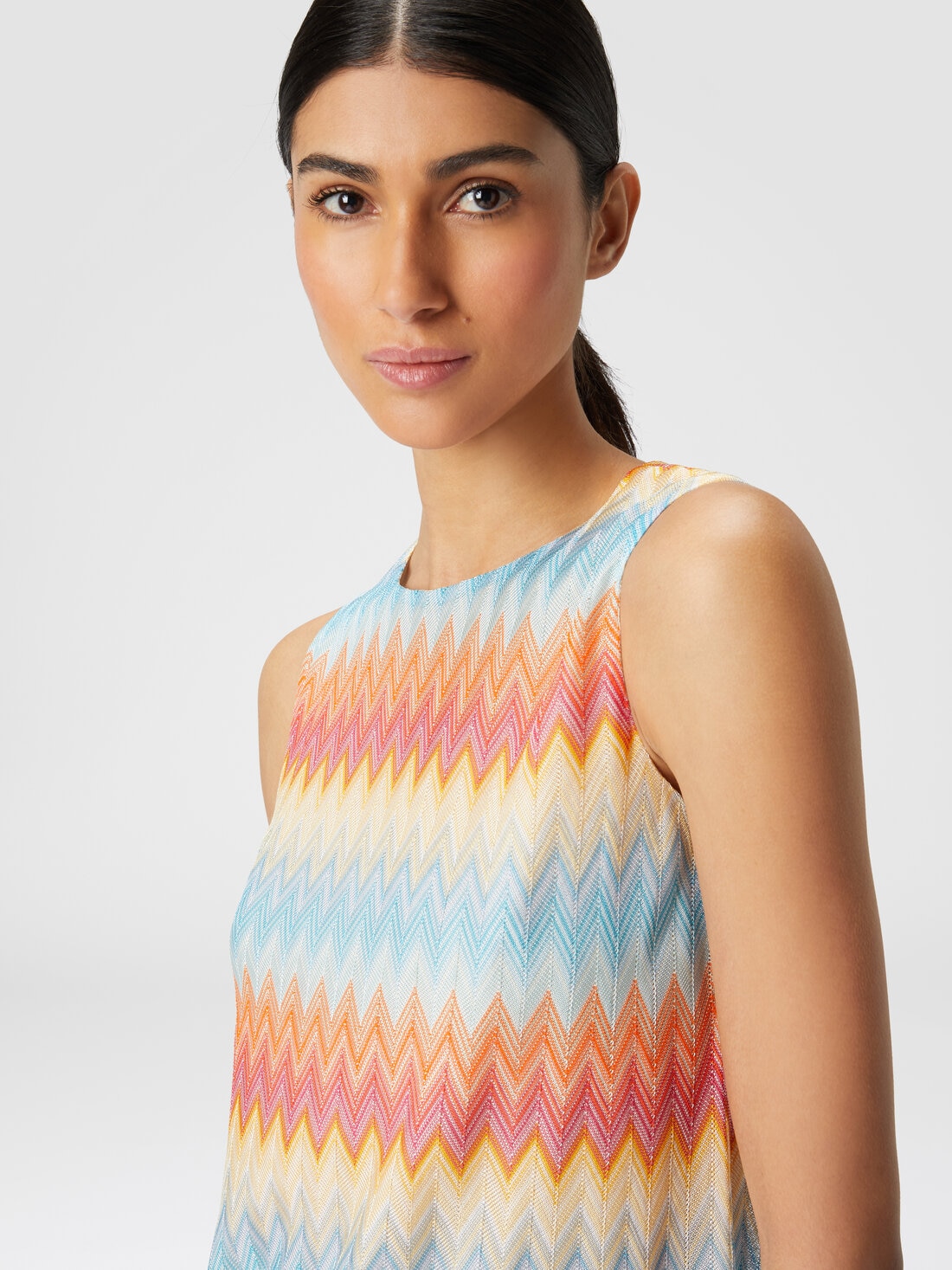 Dress in viscose with zigzag pattern, Multicoloured  - DS24SG55BR00Y7S10AS - 4