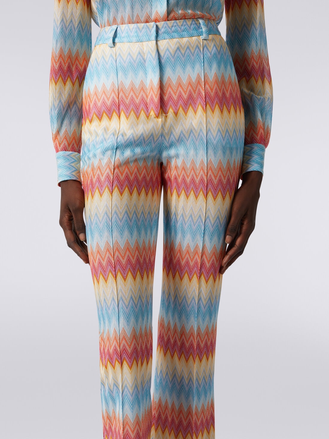Capri trousers in viscose chevron, Multicoloured  - DS24SI1TBR00Y7S10AS - 4