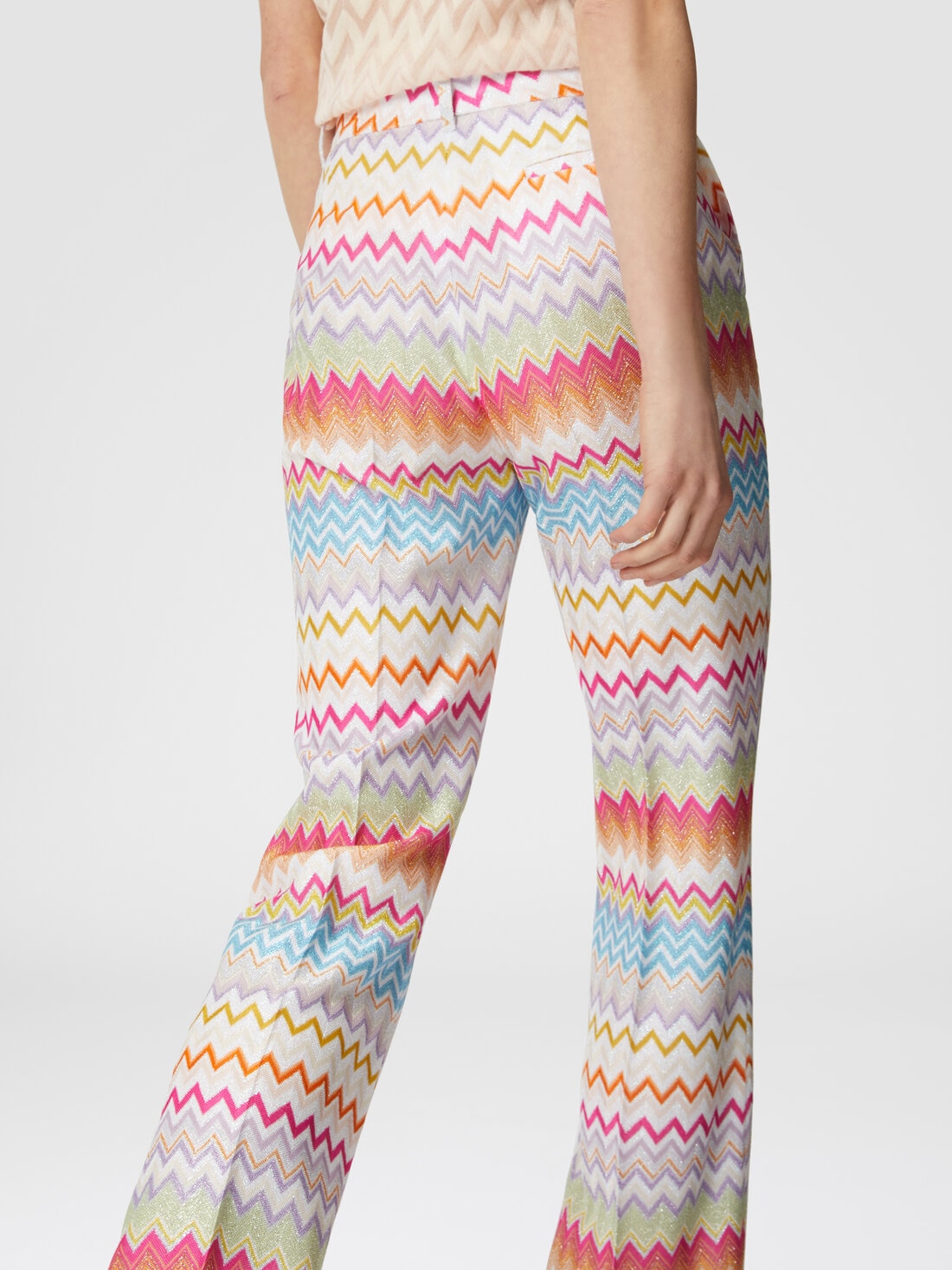 Capri trousers in chevron lamé knit with sequins, Multicoloured  - DS24SI1TBR00YBSM9CH - 4