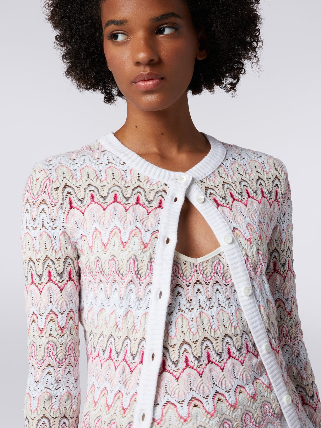 Cardigan in knit with contrasting trim and wave pattern, Multicoloured  - DS24SM0VBR00WPSM96X - 4