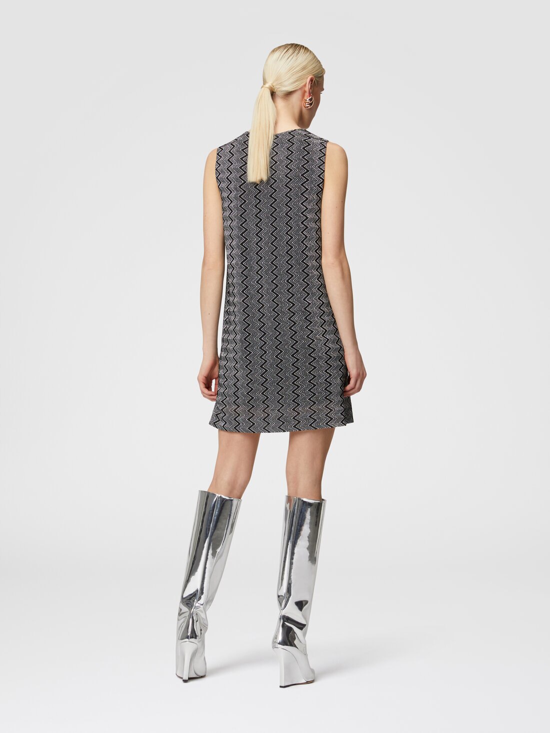 Sleeveless zig zag lamé mini-dress, Black & Silver - DS24WG37BR00ZRS91LP - 2