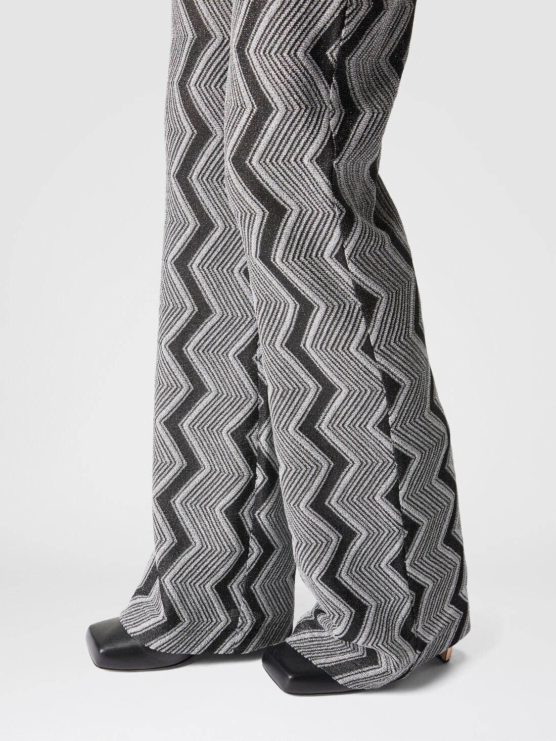 Flare trousers in zig zag lamé viscose, Black & Silver - DS24WI1IBK042KS91M5 - 4