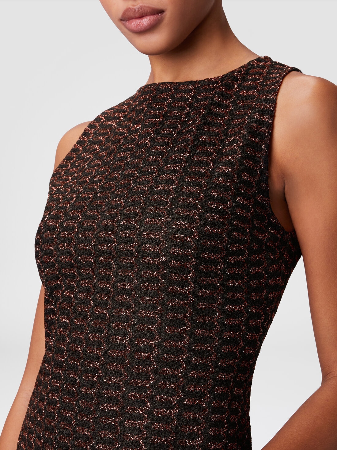Long sleeveless dress in lamé viscose with lace motif, Rust & Black - DS25SG1NBR010RS80CS - 4