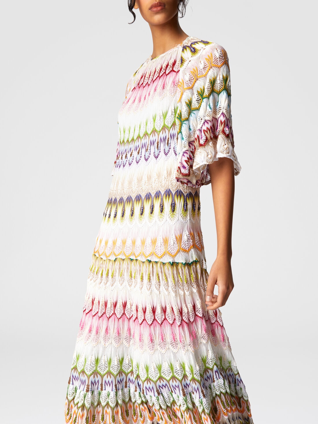 Vestido largo de manga corta con detalles florales de encaje, Multicolor  - DS25SG42BR0132SM9QS - 4