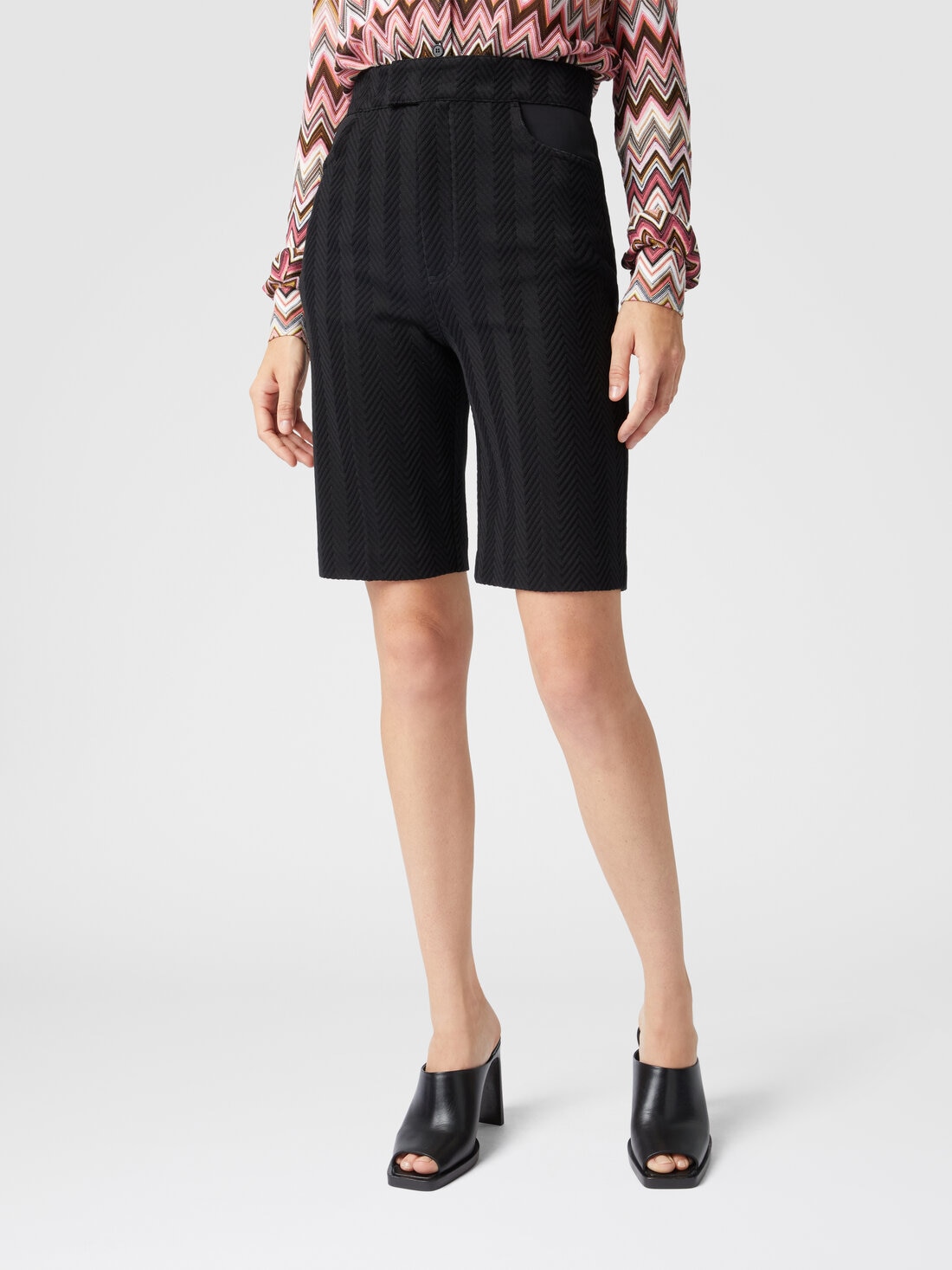 Tone-on-tone zigzag cotton and viscose Bermuda shorts, Black - DS25SI0DBV00GR93911 - 3