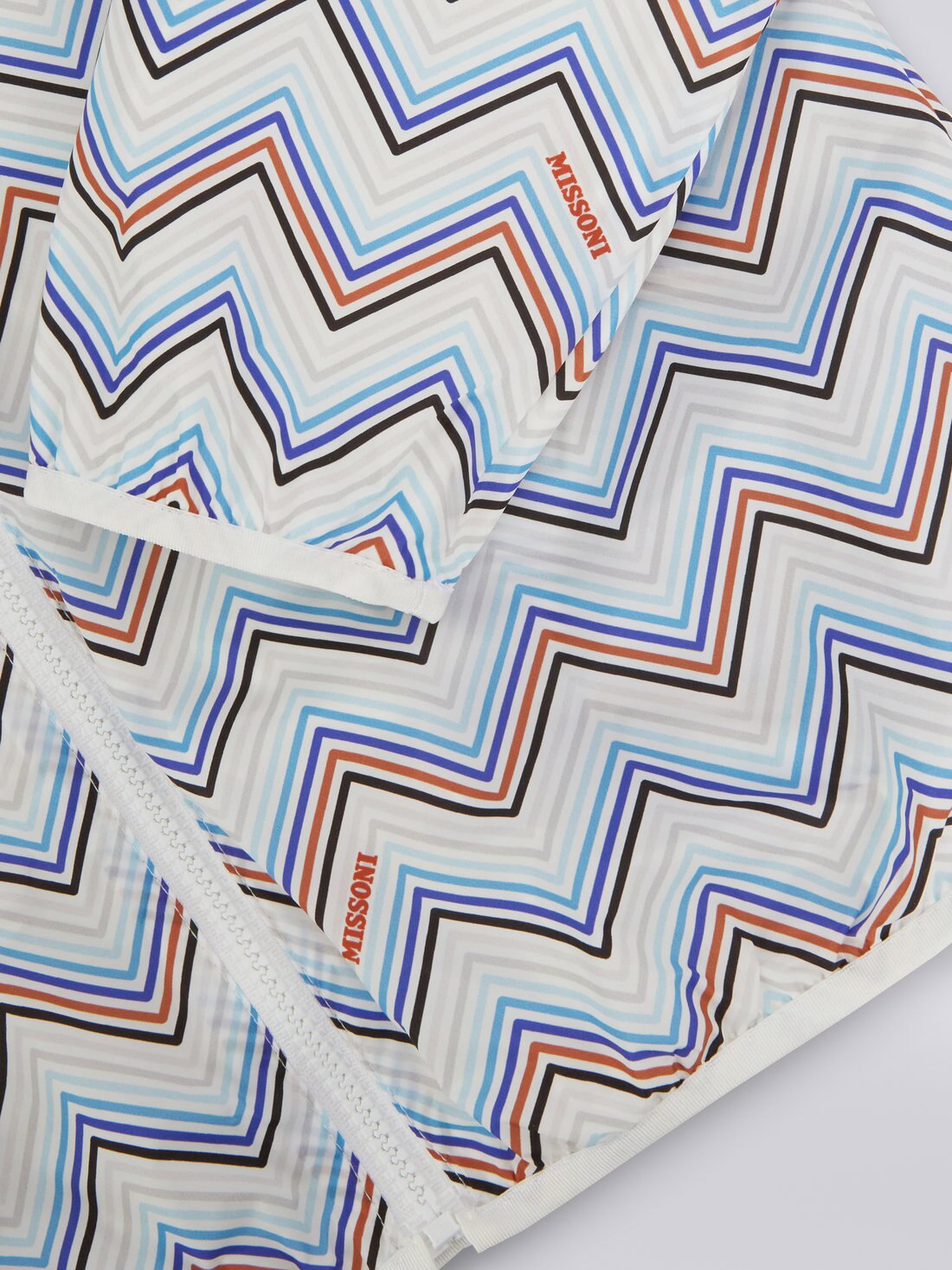 Nylon zigzag windbreaker jacket with hood, Multicoloured  - 8051575932618 - 4