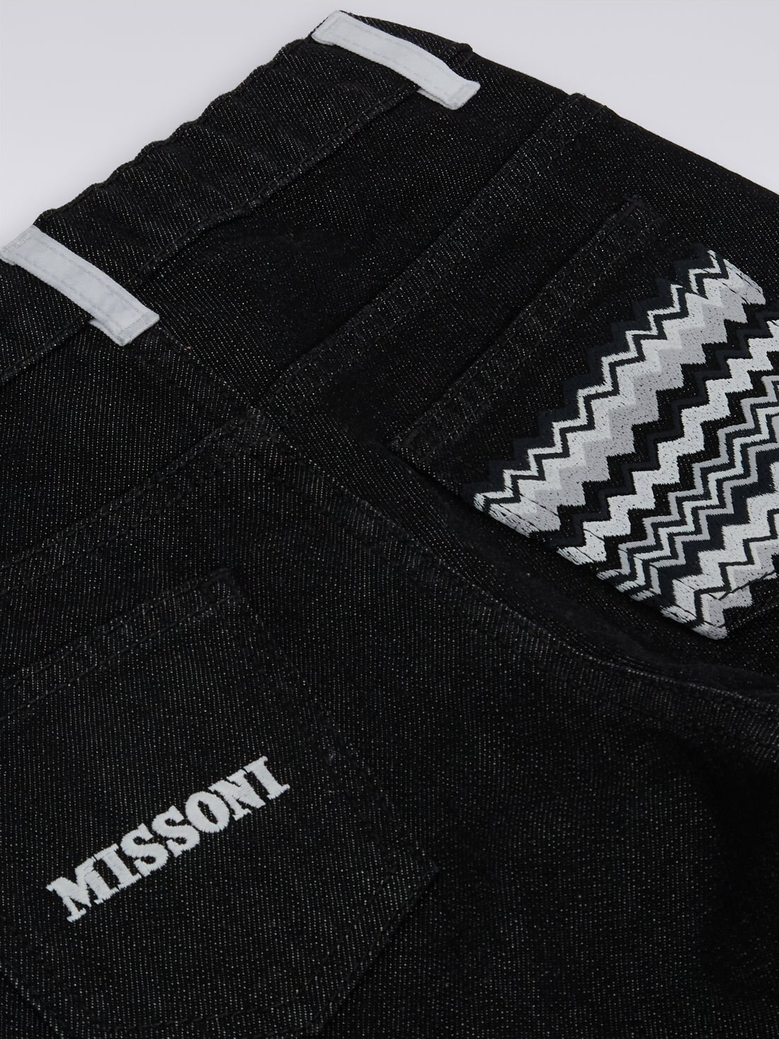 Five-pocket denim trousers with zigzag insert and logo, Black & White - KS23WI0NBV00E3SM92O - 3
