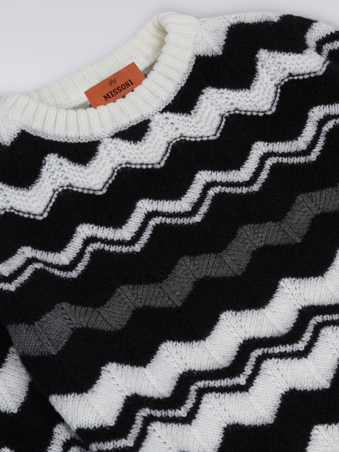 Pull à col ras-du-cou en laine à zig zag, Noir & Blanc - 8053147036052 - 2