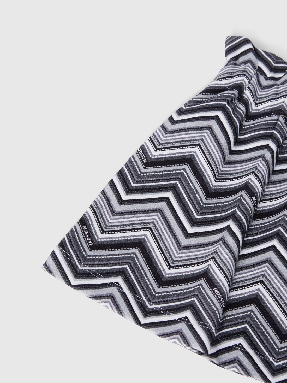 Zig zag cotton skirt with logo, Black & Multicoloured  - KS24WH00BV00GVS91OA - 2