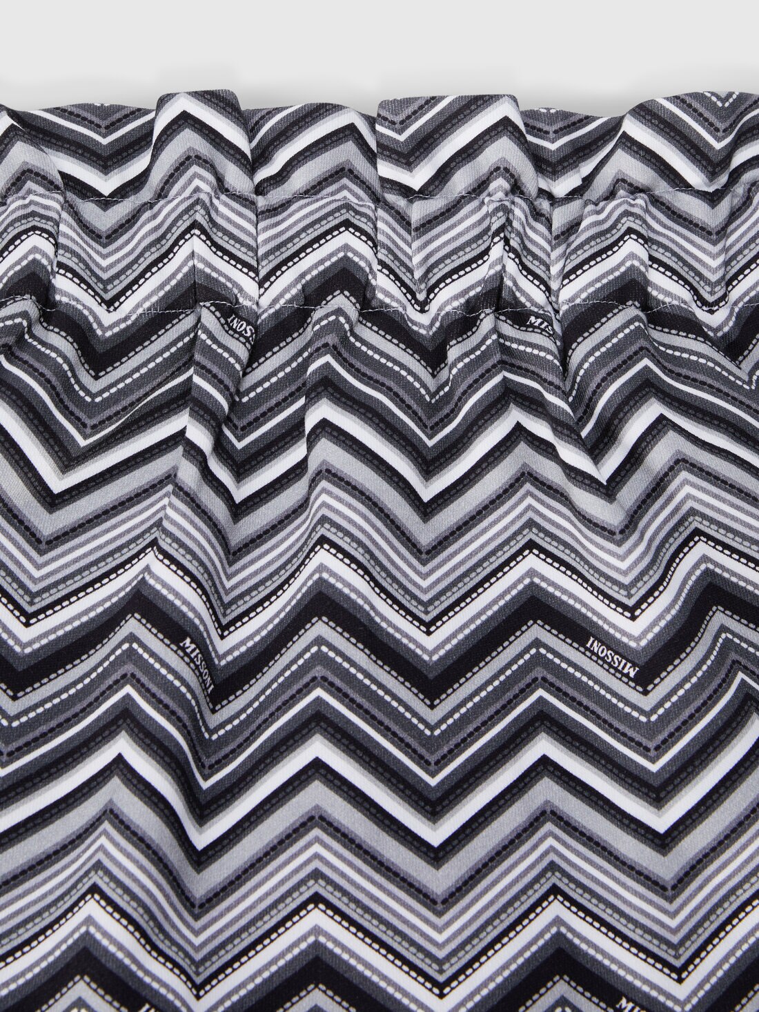 Zig zag cotton skirt with logo, Black & Multicoloured  - KS24WH00BV00GVS91OA - 3
