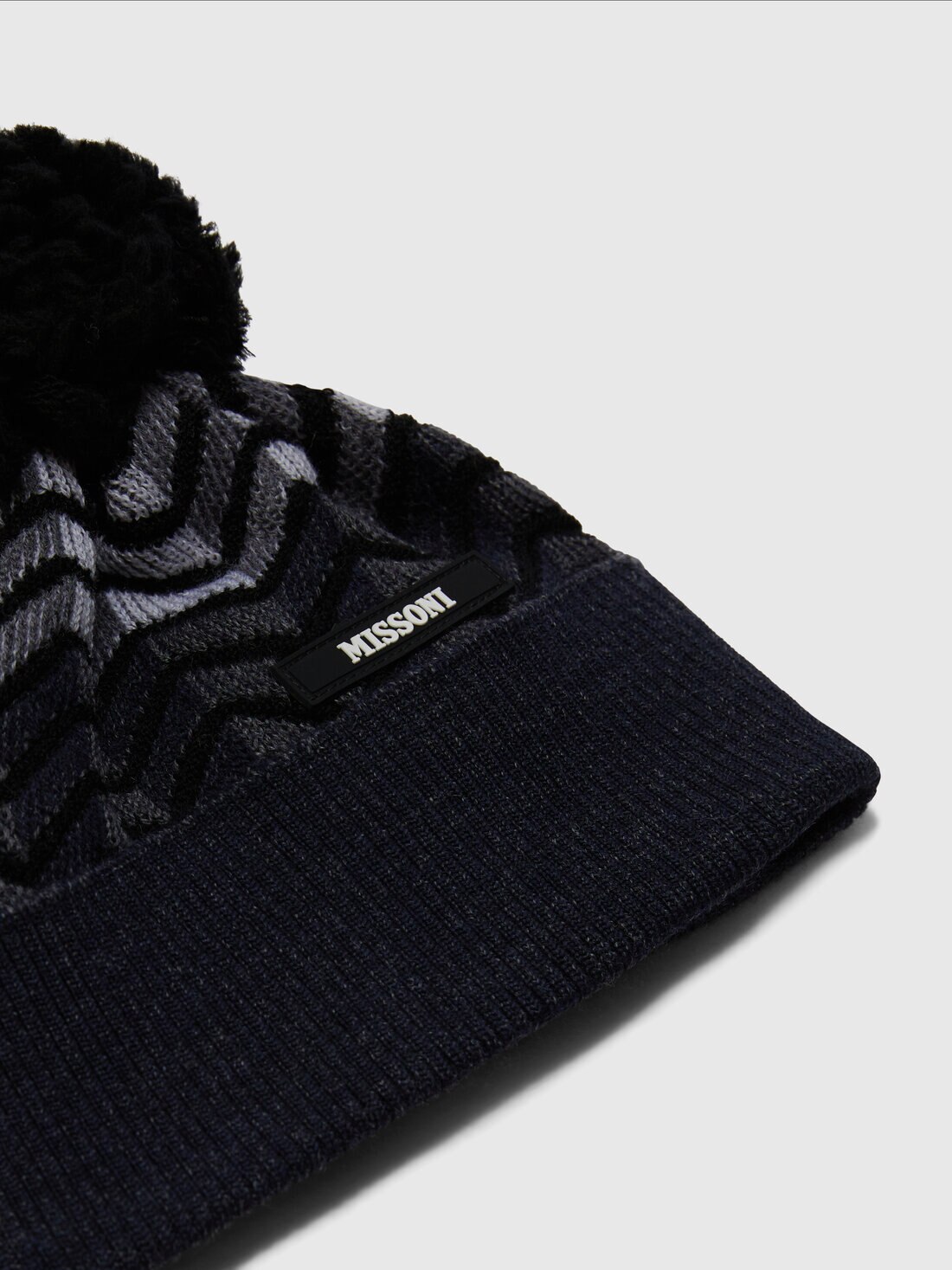 Zig zag virgin wool hat with logo and pom pom, Black & Grey - KS24WS02BV00GWS91O9 - 1
