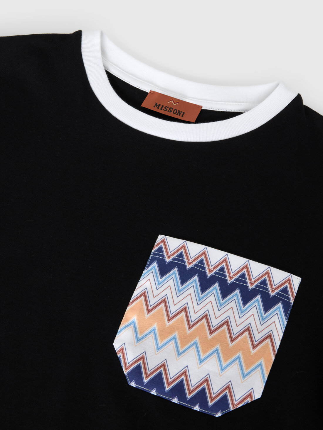 Crew-neck T-shirt with zigzag print on pocket, Black - KS25SL01BV00HNS91PM - 2