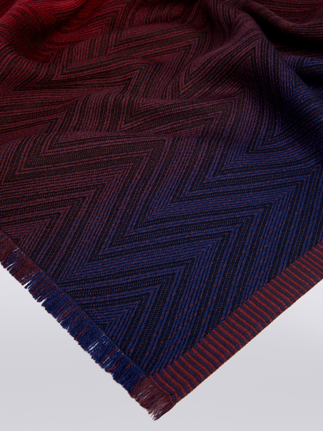 Viscose and wool chevron knit stole with frayed edges, Multicoloured  - 8053147023281 - 1