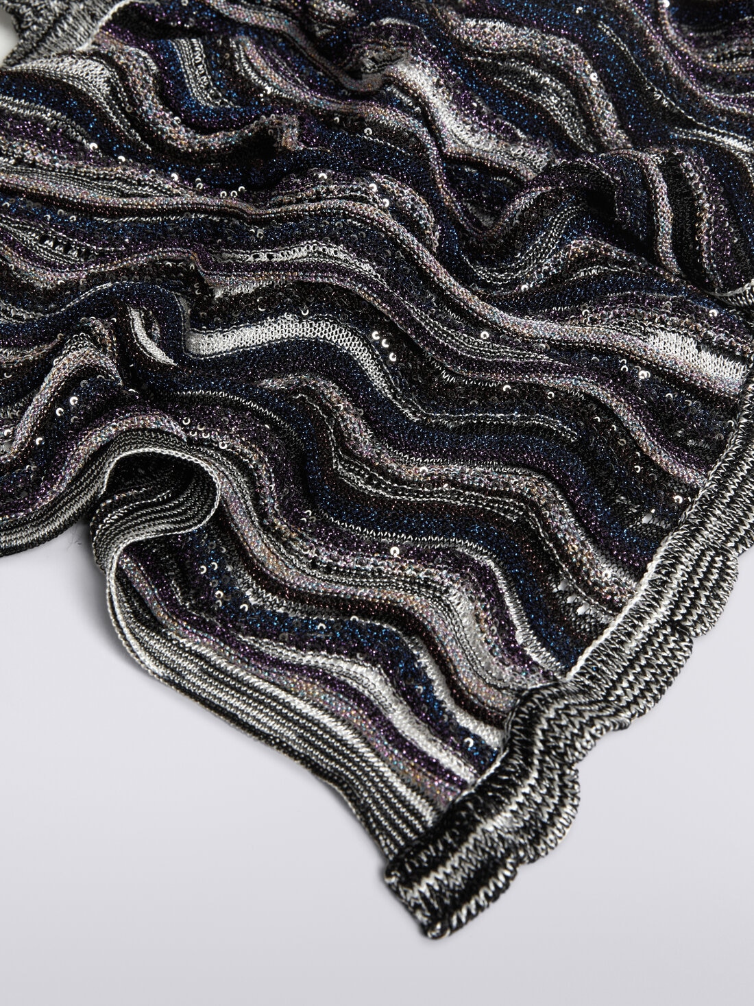Viscose blend scarf with sequins, Multicoloured  - 8053147024356 - 1