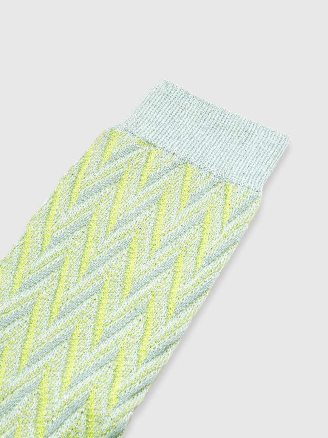 Socken aus Baumwolle und Nylon mit Chevronmuster, Mehrfarbig  - LS24SS0CBV00FUSM67S - 2
