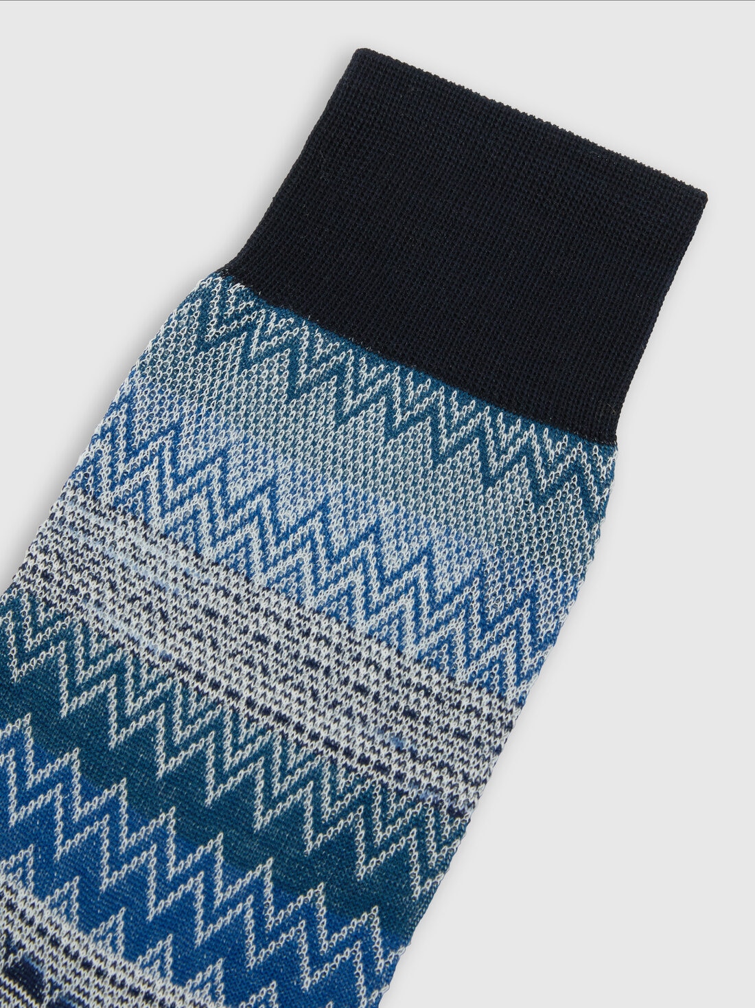 Short socks in 100% cotton with striped zig-zag pattern., Multicoloured  - 8053147594705 - 2