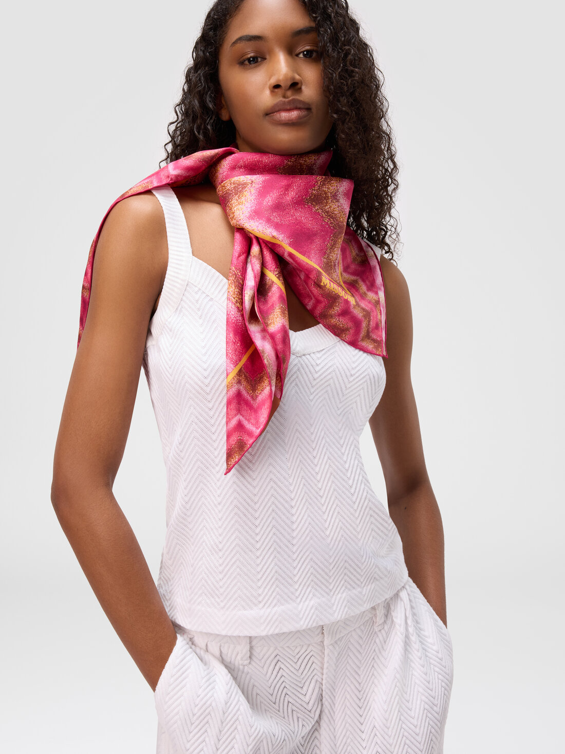 Echarpe 100% soie avec imprimé zigzag et logo, Multicolore  - 8053147595412 - 2