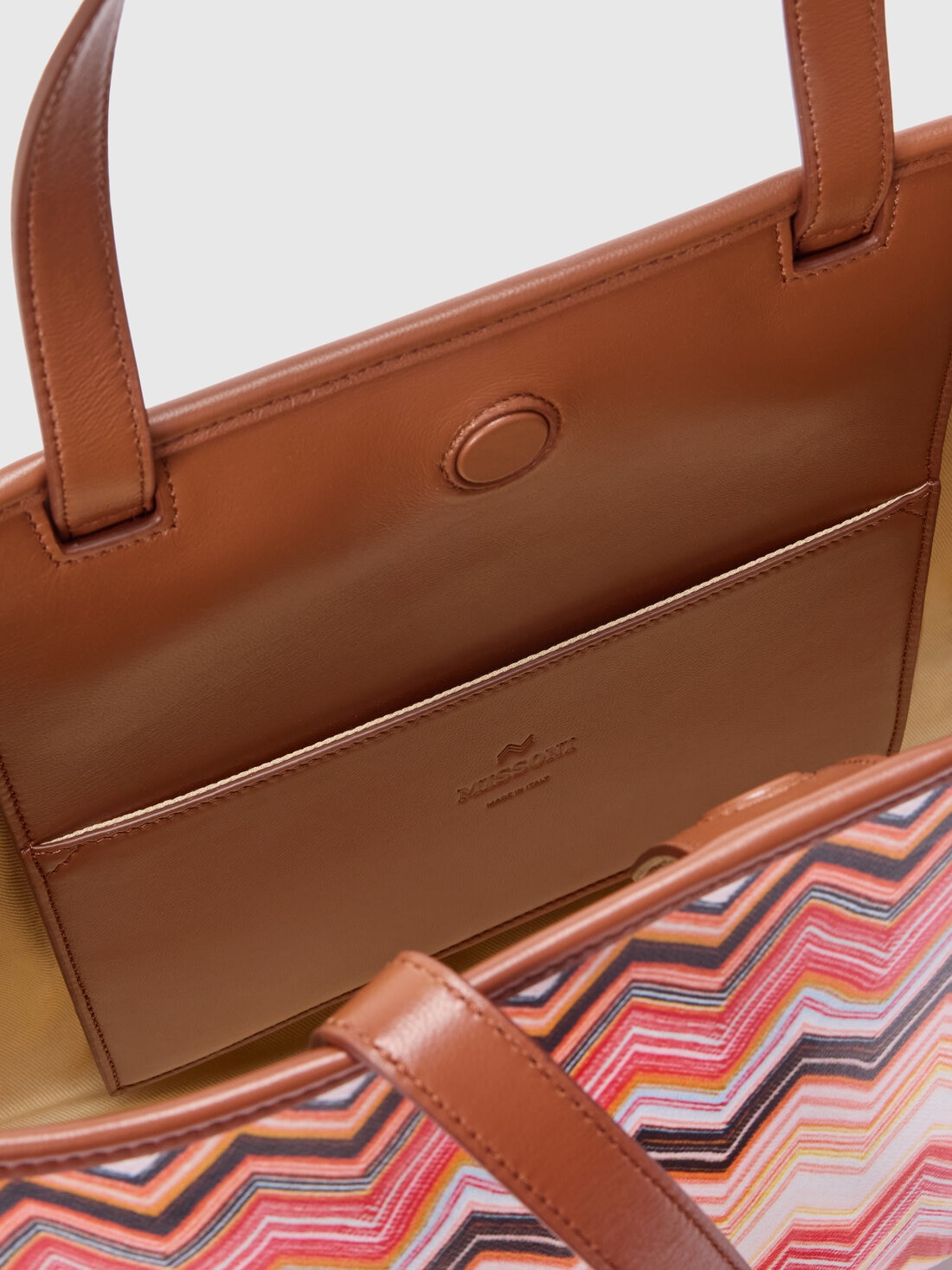 Bolso de mano con estampado de chevron, Rosa   - 8053147590455 - 3