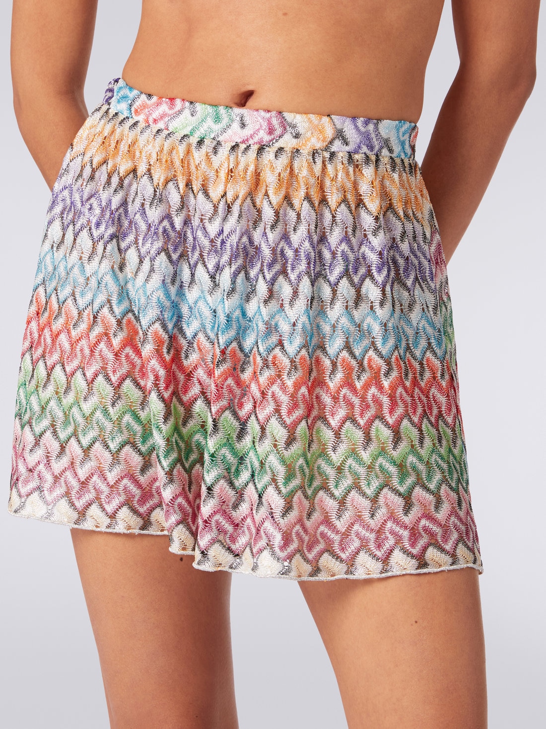 Short cache maillot en maille de viscose effet dentelle