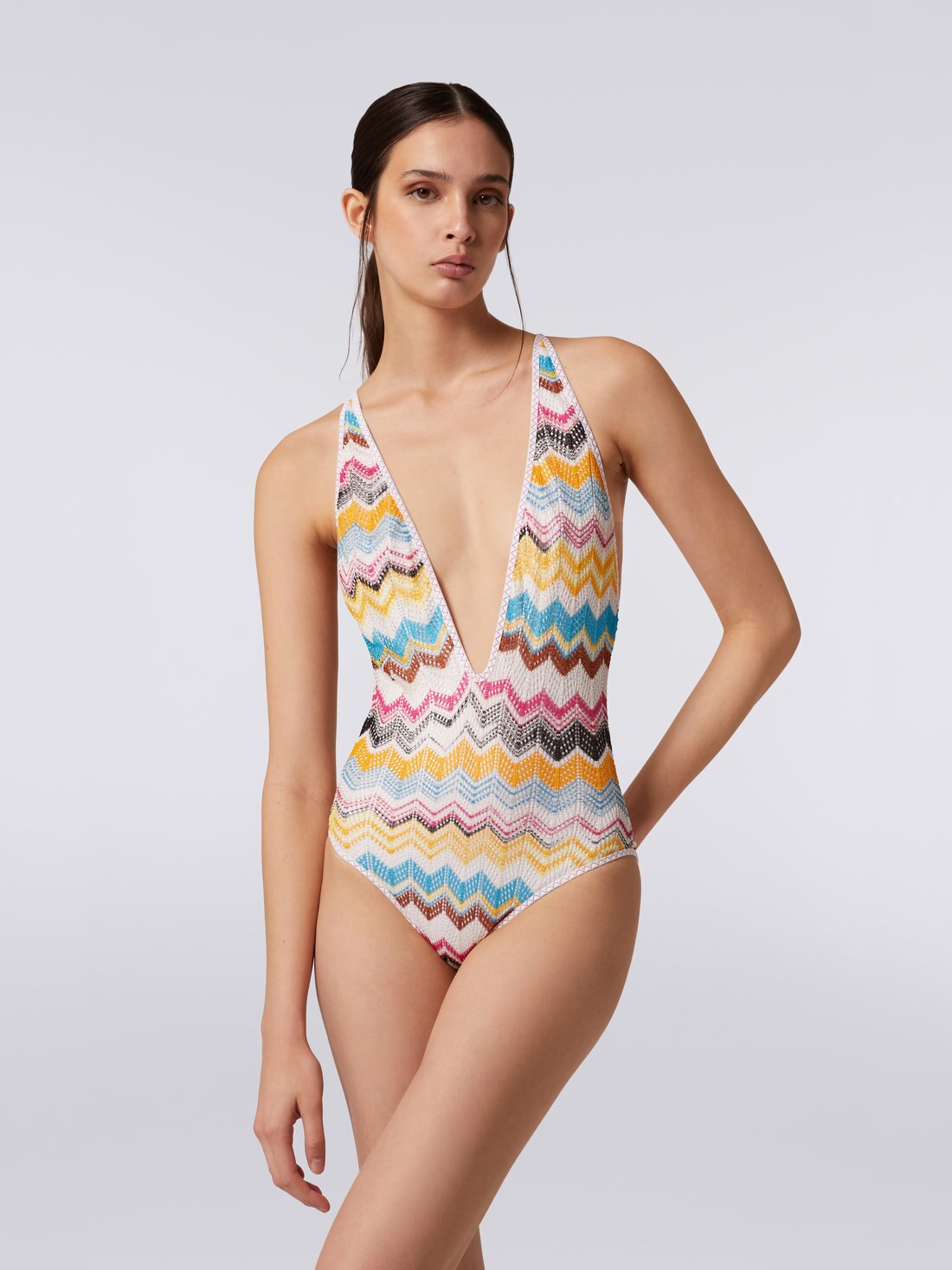 Maillot de bain une pi ce en viscose avec d collet plongeant en V