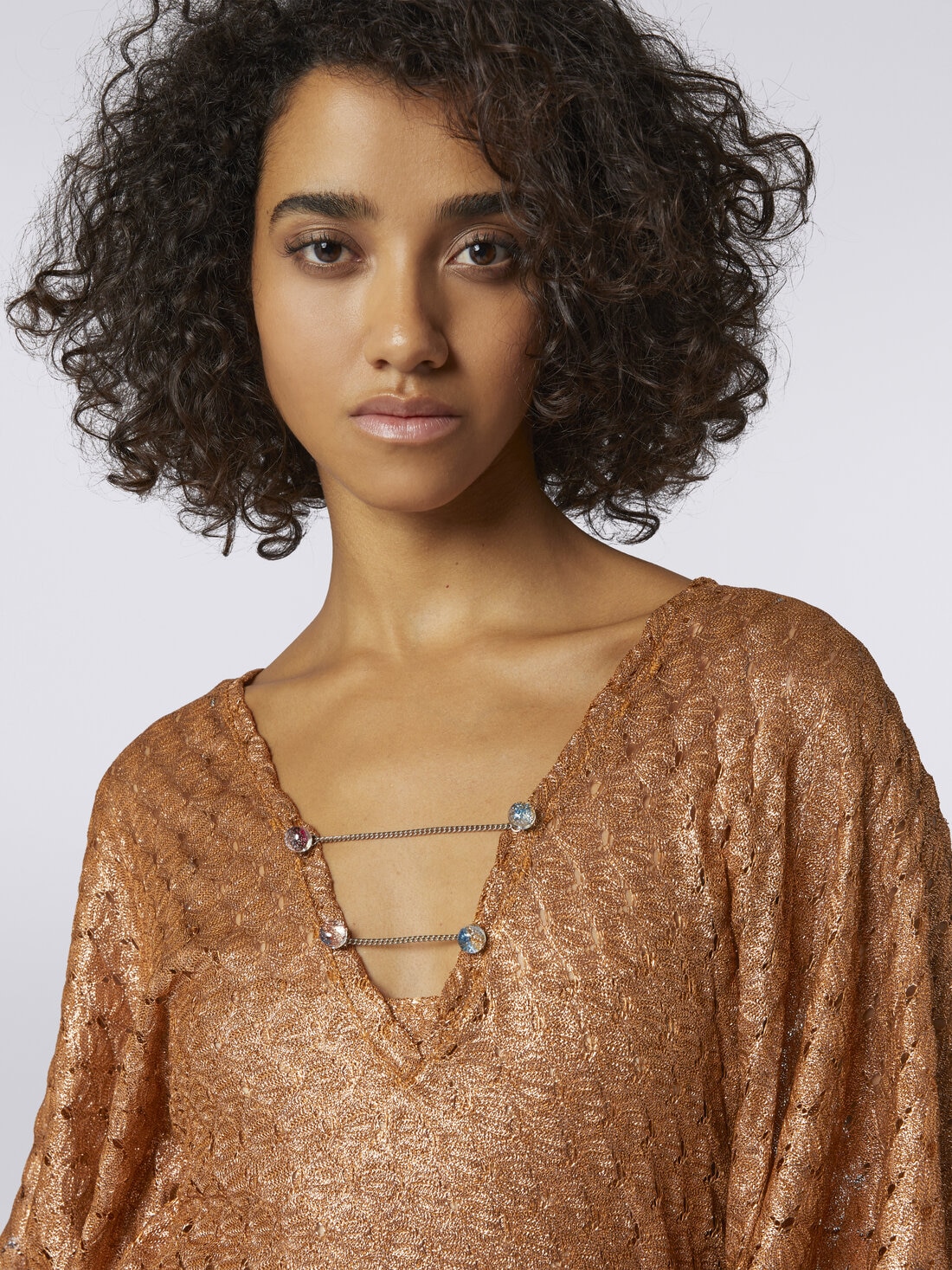 Short lace-effect cover up kaftan, Brown Lamé - MC23SQ03BR00TC71052 - 4