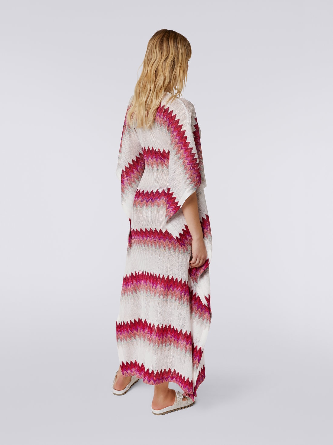 Long viscose kaftan cover up with zigzag and lamé, White, Pink & Fuchsia - MC23SQ05BR00JJS30AI - 3