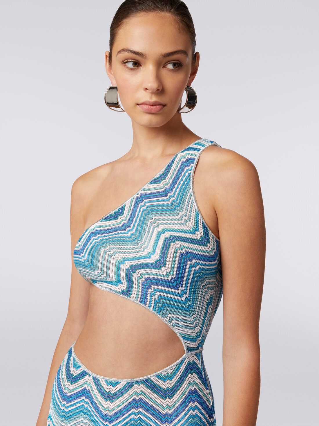 Long chevron crochet cover-up with cut-out and lurex, Blue - MS24SQ1TBR00XKS72G5 - 4