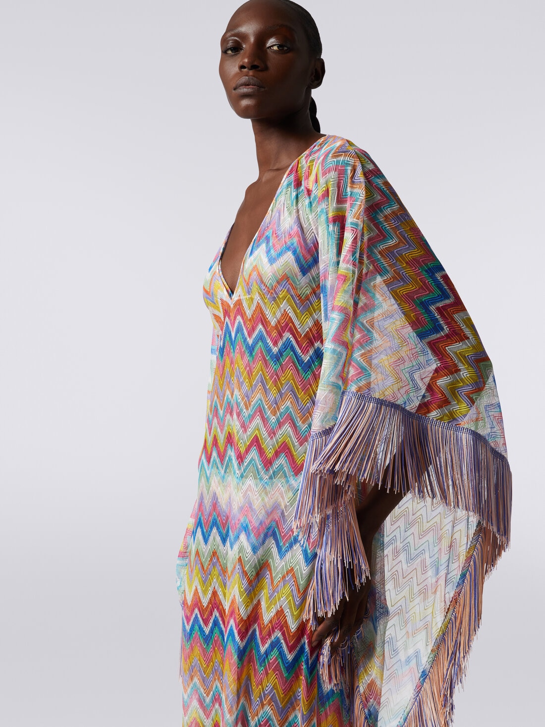 Caftan long avec imprimé à zig -zag avec franges, Multicolore  - MS24SQ2BBR00XPSM9DM - 4