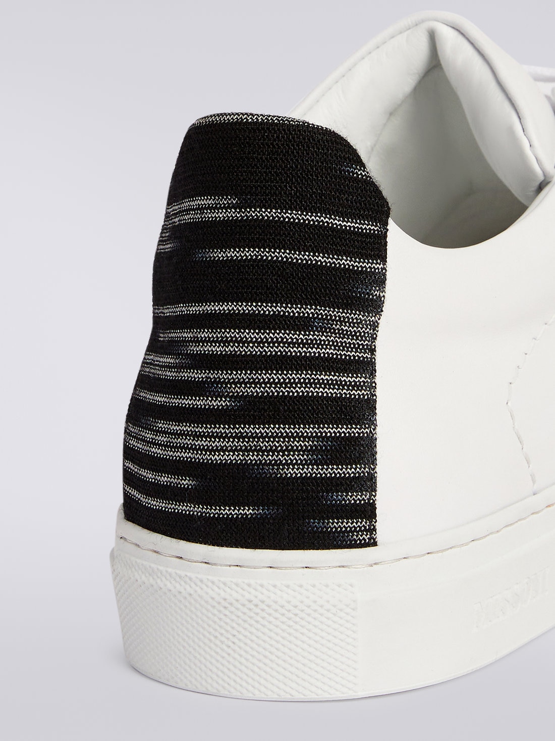 Sneakers en cuir avec empiècement flammé, Blanc  - OC23WY00BL007US0191 - 3