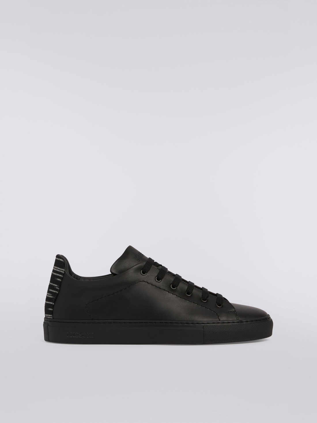 Sneakers en cuir avec empiècement flammé, Noir    - OC23WY00BL007US91GL - 0