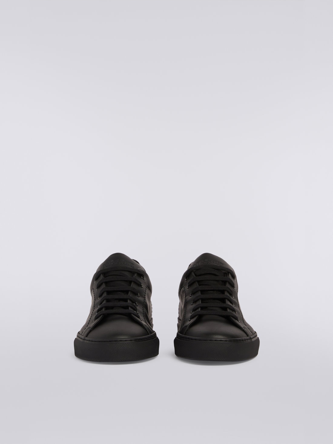 Sneakers en cuir avec empiècement flammé, Noir    - OC23WY00BL007US91GL - 2